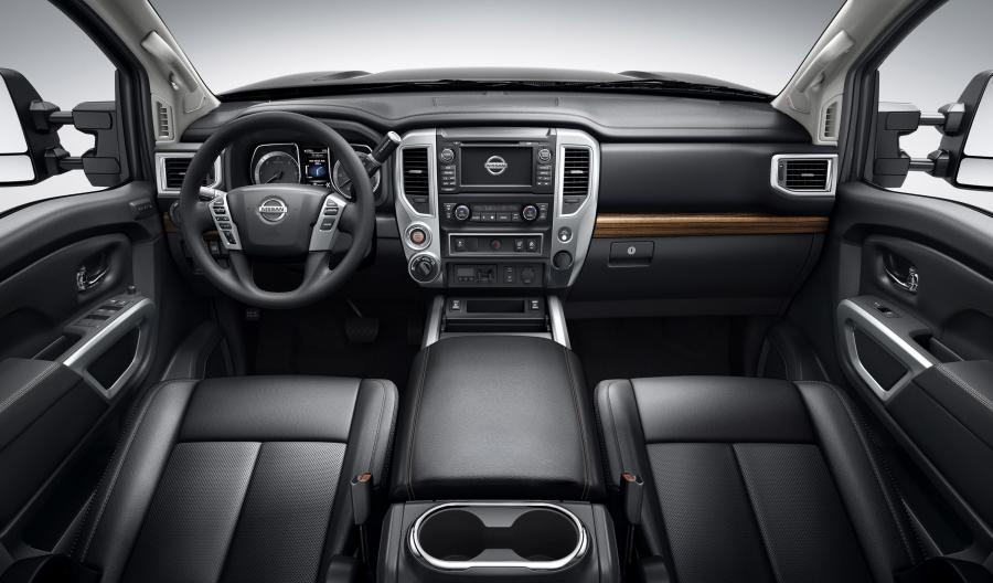  Nissan Titan Crew Cab XD SL 2015 года  (фото 21 из 21)